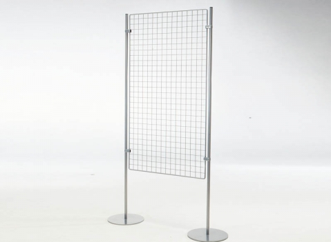 Griglia espositiva con basi tonde 