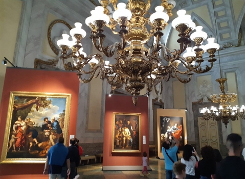 Parete espositiva autoportante modulare e bifacciale per pinacoteche e gallerie d'arte della LINEA OSTENDO