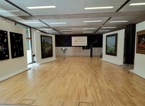 Parete espositiva autoportante modulare e bifacciale per musei, pinacoteche e gallerie d'arte della LINEA OSTENDO