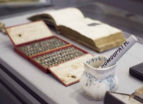 Vetrine espositive per musei della linea Argurion Museo dell’Omeopatia Fondazione Negro