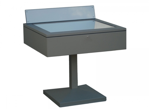 Vetrine espositive: LINEA TESTI